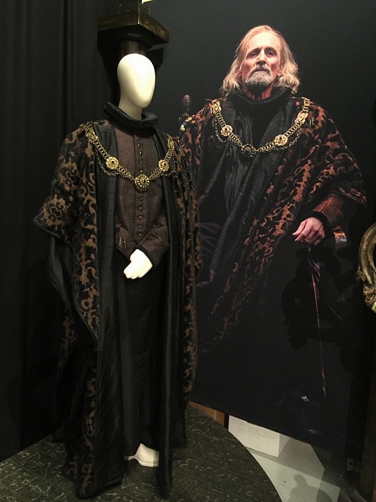Colm Feore as King Lear (2014). The photo was recently used in a gala to celebrate him, and is used by the archives to hep demonstrate how the costume looks so much more alive on him. 
